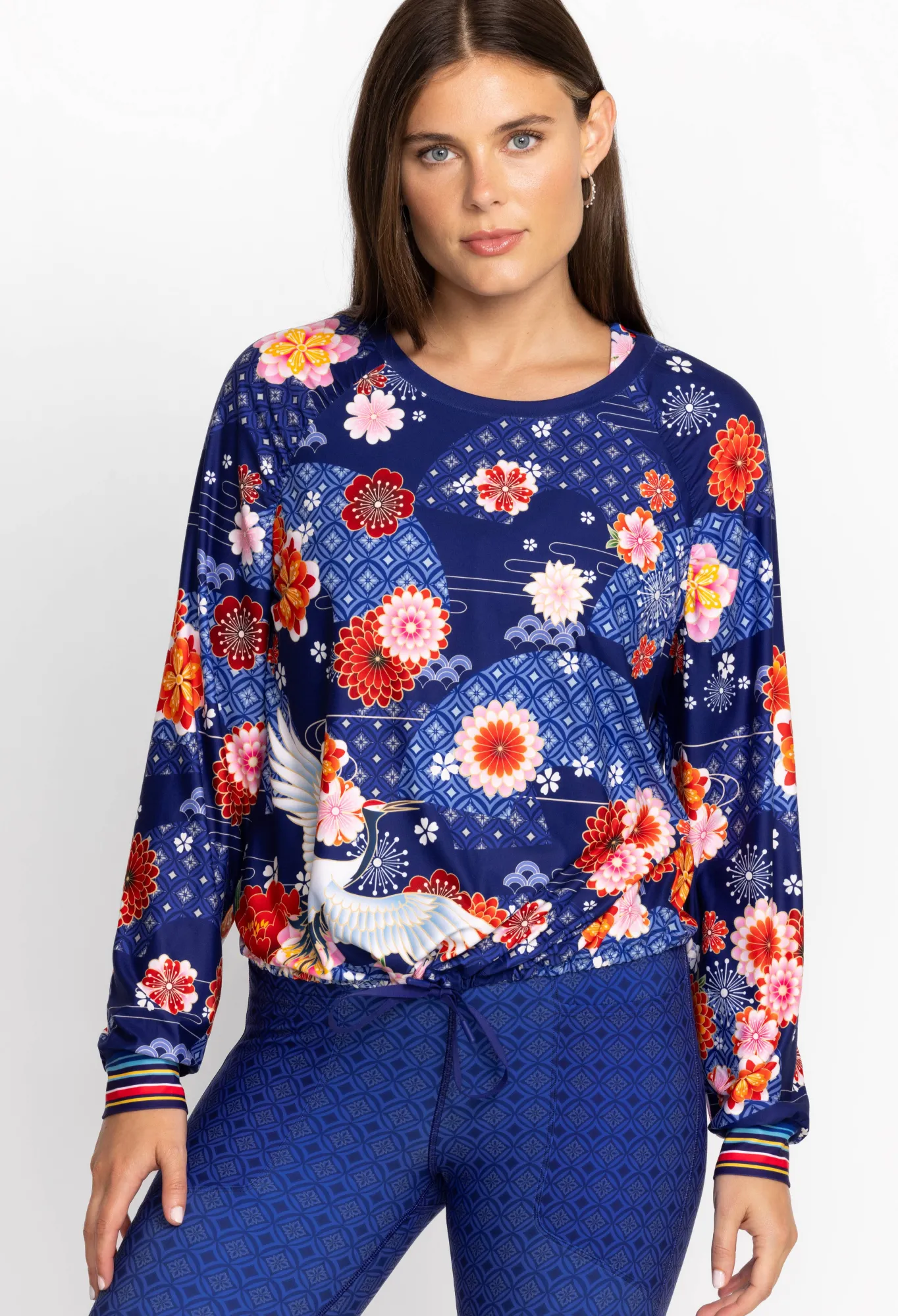 Shop Bee Active Ruched Raglan Sleeve Pullover Women Active