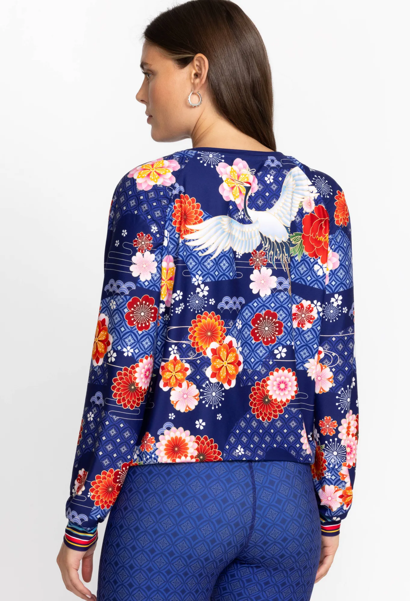 Shop Bee Active Ruched Raglan Sleeve Pullover Women Active