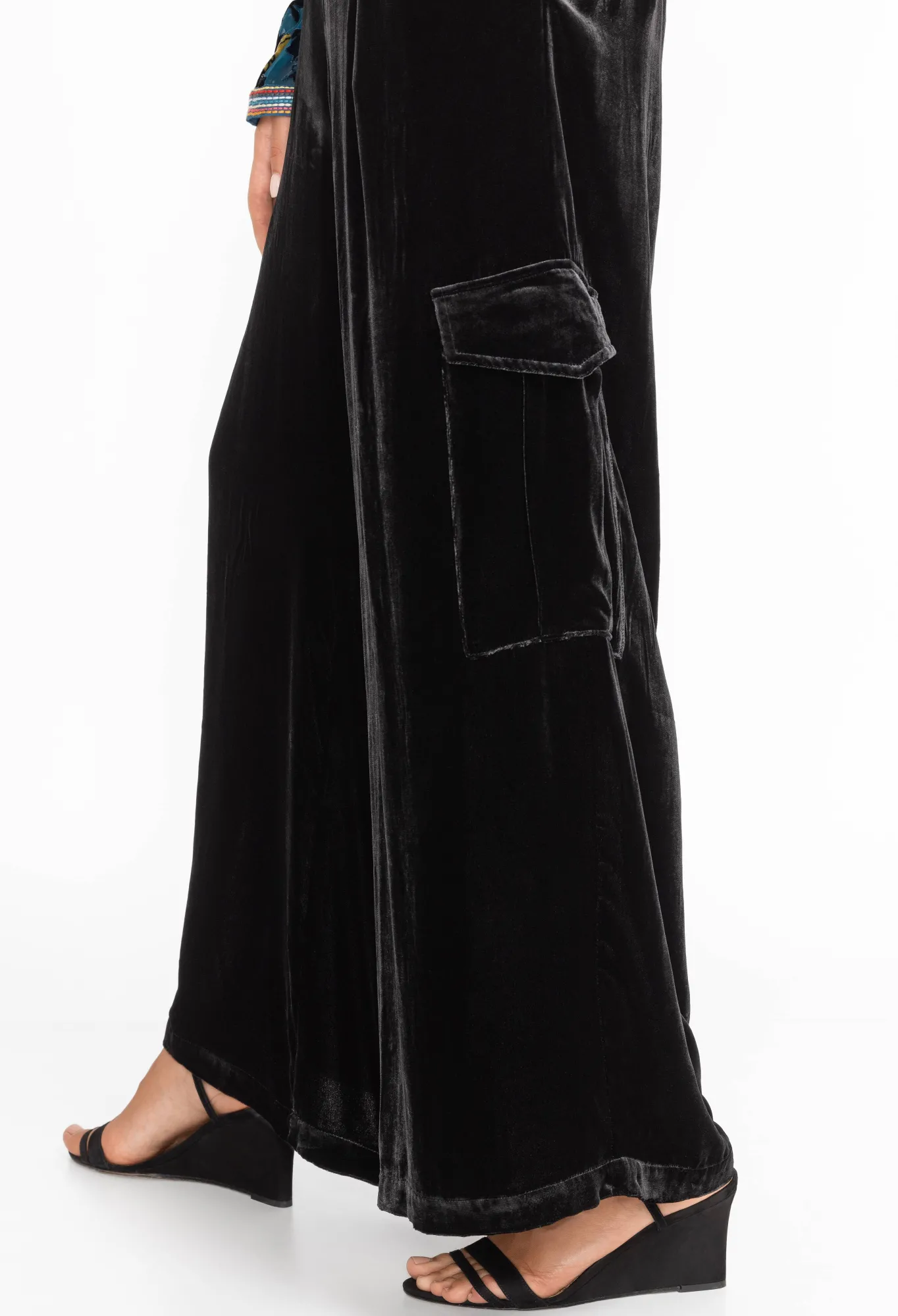 Discount Zatima Silk Cargo Pant Women Bottoms